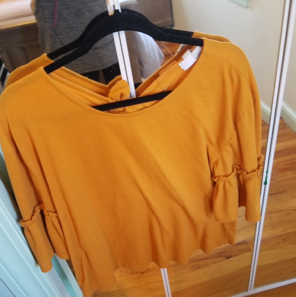 Mustard yellow bell sleeve large